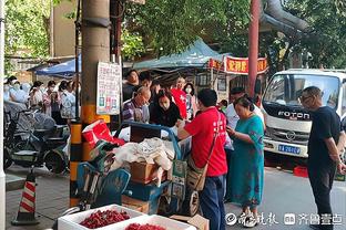 曼联官方：安东尼已恢复在卡灵顿训练，已可以参加比赛